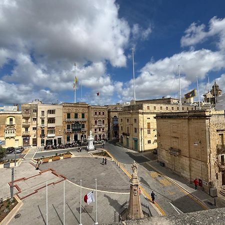 The Knight - Heritage & Art Home At Birgu Square Esterno foto