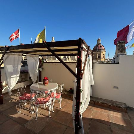 The Knight - Heritage & Art Home At Birgu Square Esterno foto
