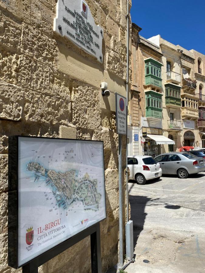 The Knight - Heritage & Art Home At Birgu Square Esterno foto