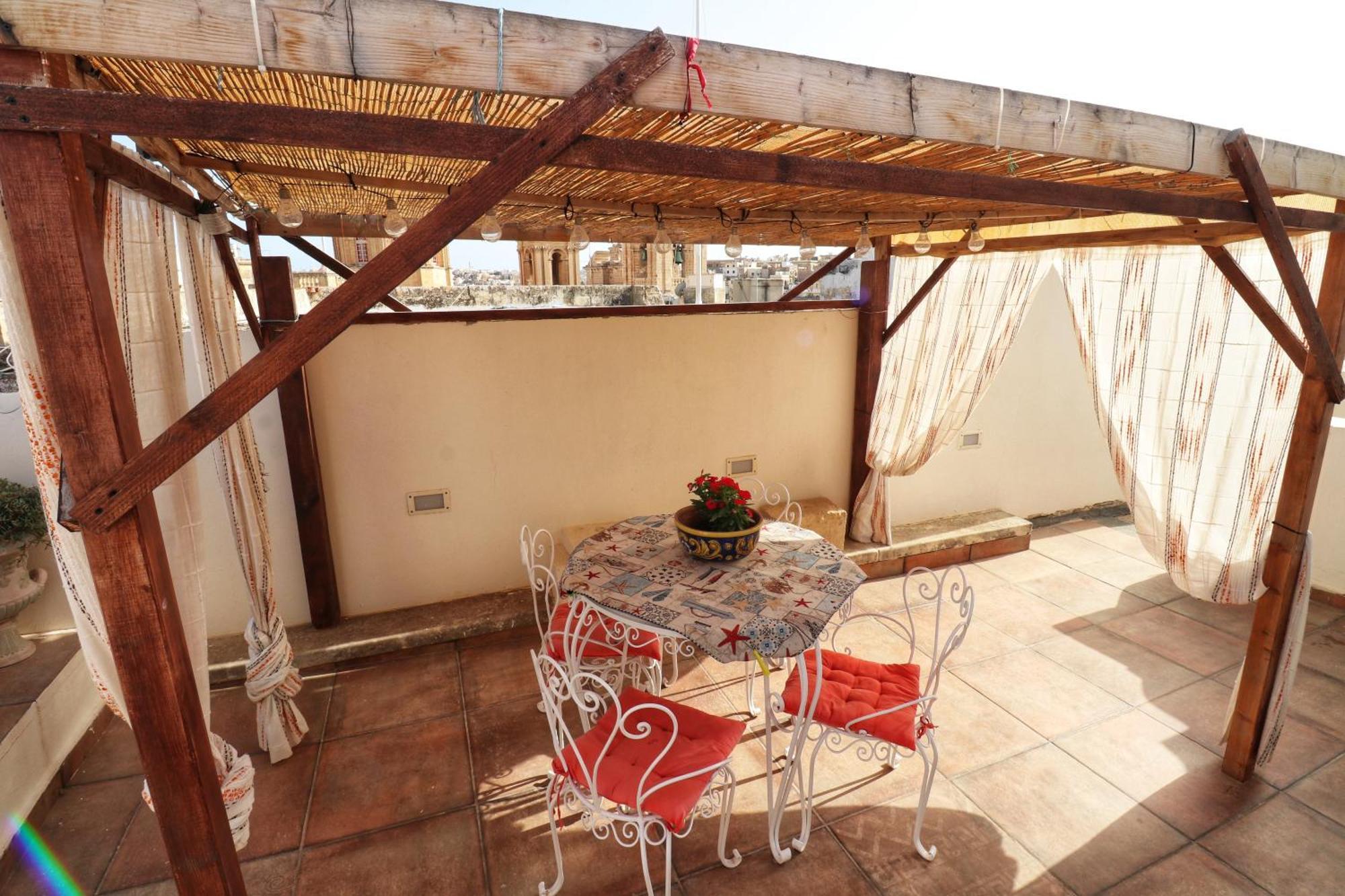 The Knight - Heritage & Art Home At Birgu Square Esterno foto