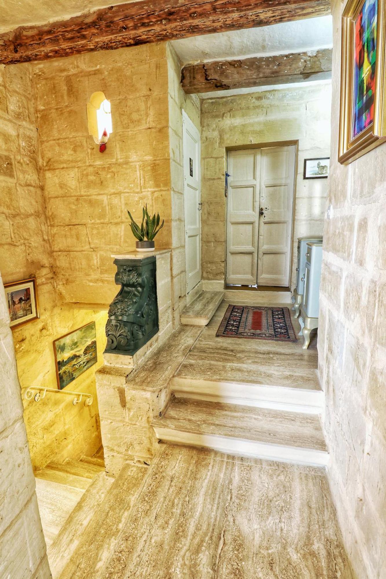 The Knight - Heritage & Art Home At Birgu Square Esterno foto