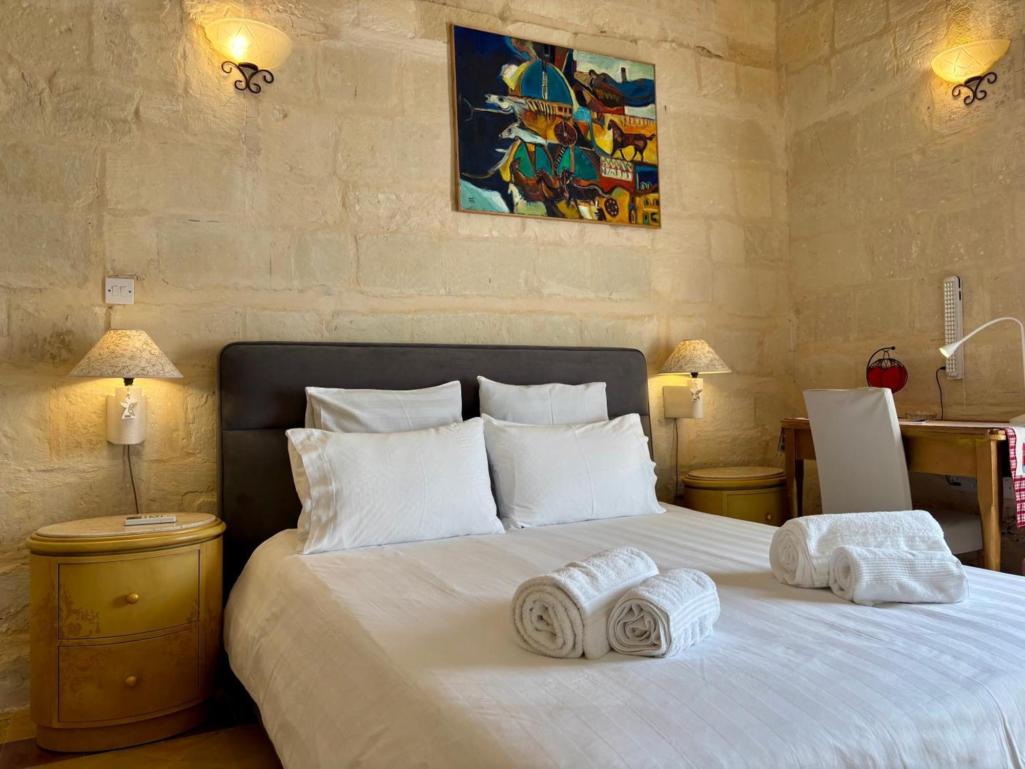 The Knight - Heritage & Art Home At Birgu Square Esterno foto