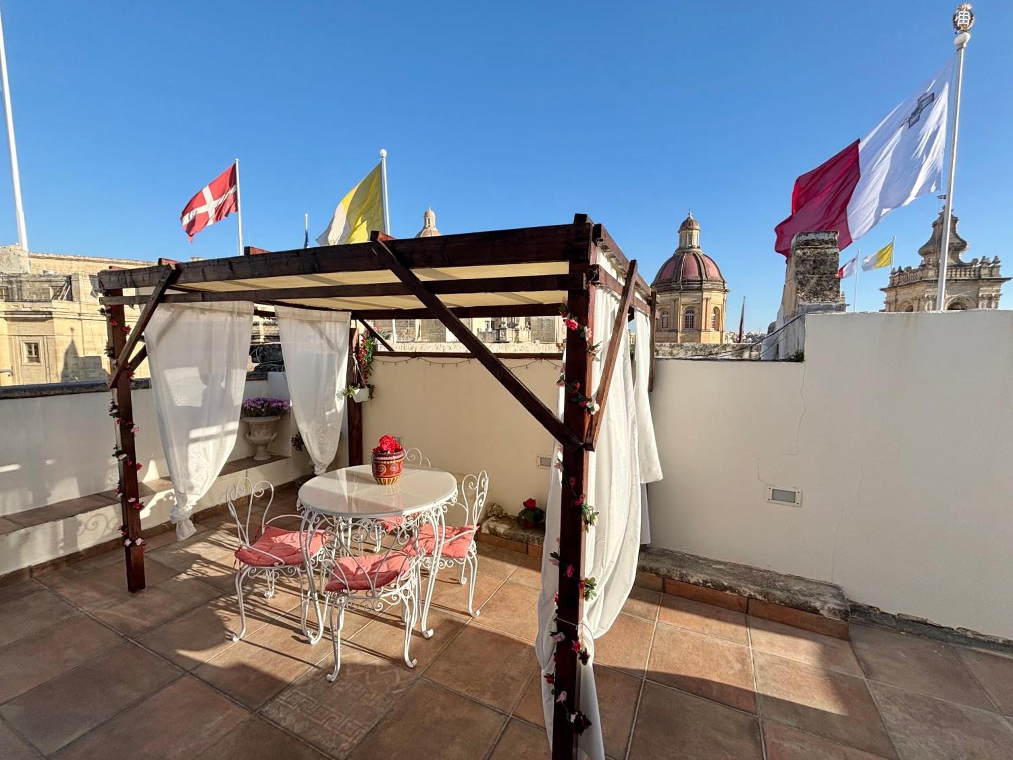 The Knight - Heritage & Art Home At Birgu Square Esterno foto