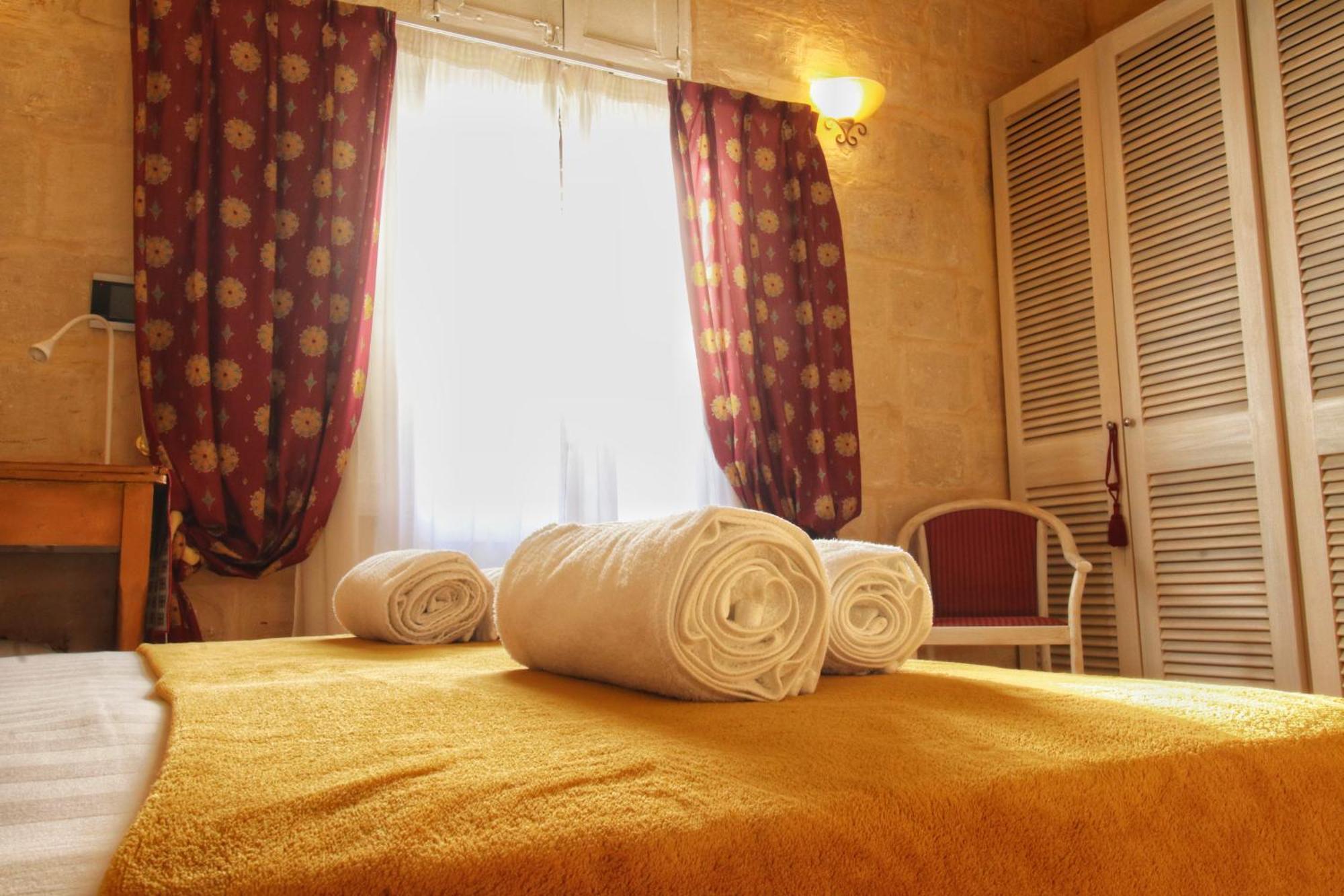 The Knight - Heritage & Art Home At Birgu Square Esterno foto