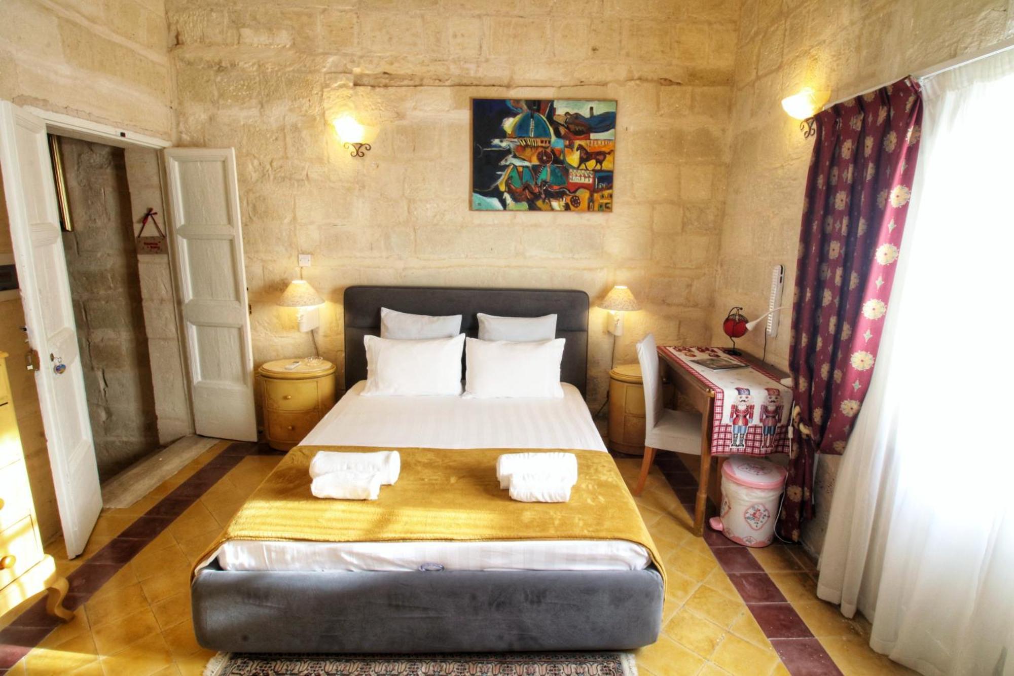 The Knight - Heritage & Art Home At Birgu Square Esterno foto