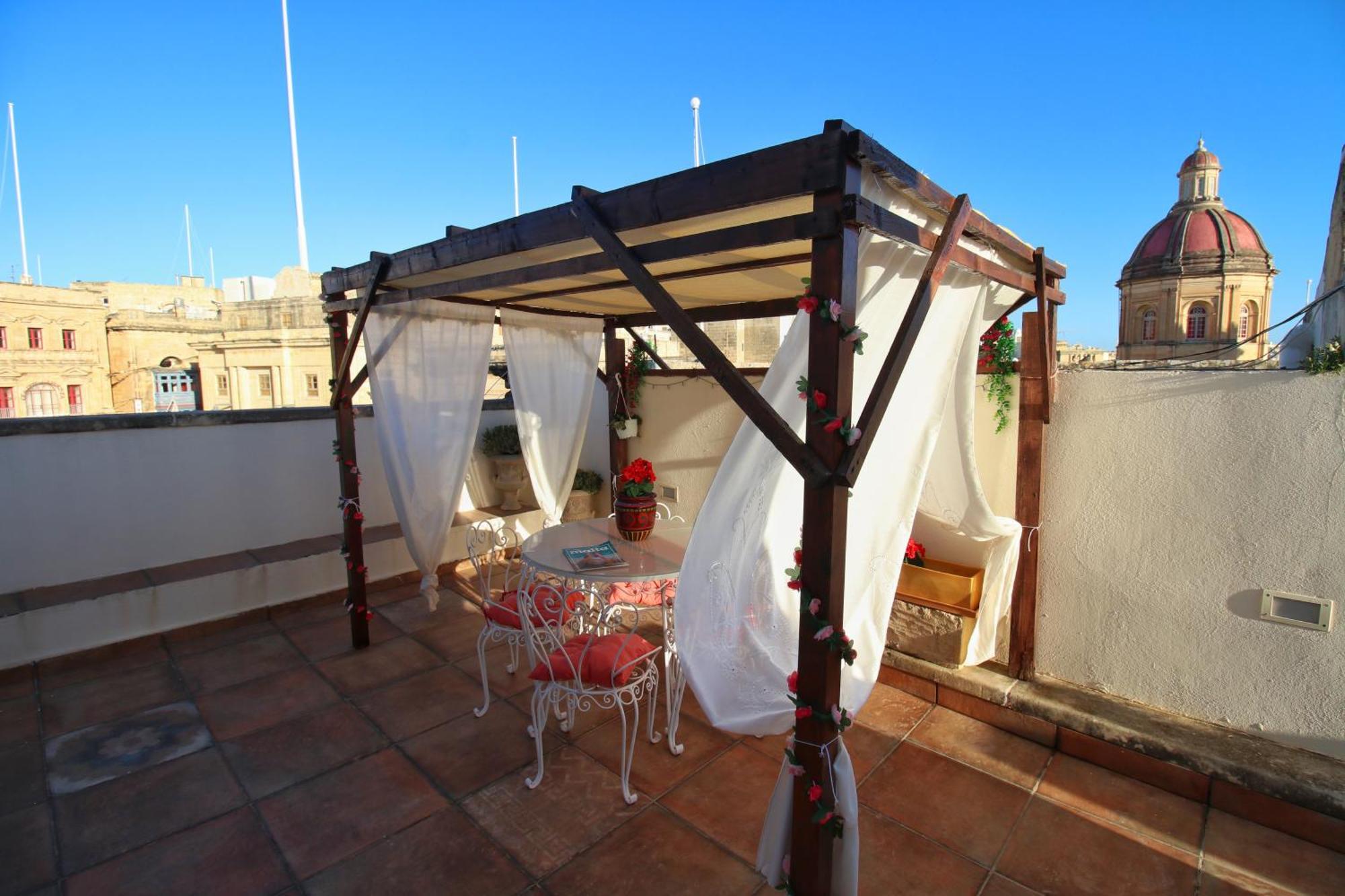 The Knight - Heritage & Art Home At Birgu Square Esterno foto